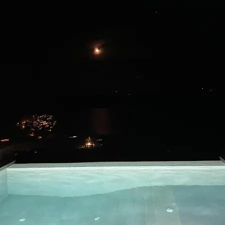 On The Rocks W Hot Tub At Cavo Delos Agios Ioannis Diakoftis