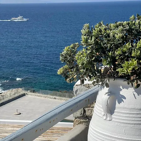 Villa On The Rocks W Hot Tub At Cavo Delos