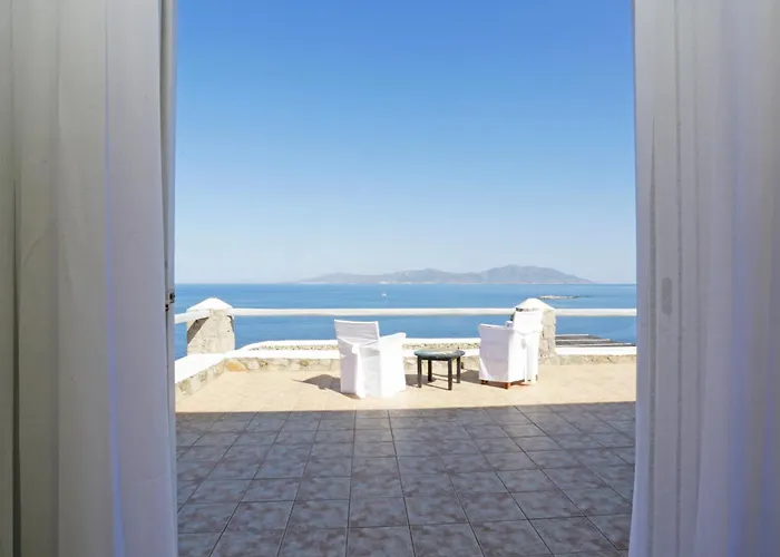 On The Rocks W Hot Tub At Cavo Delos Villa