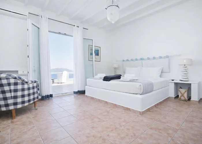 On The Rocks W Hot Tub At Cavo Delos Agios Ioannis Diakoftis