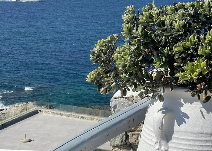 Villa On The Rocks W Hot Tub At Cavo Delos