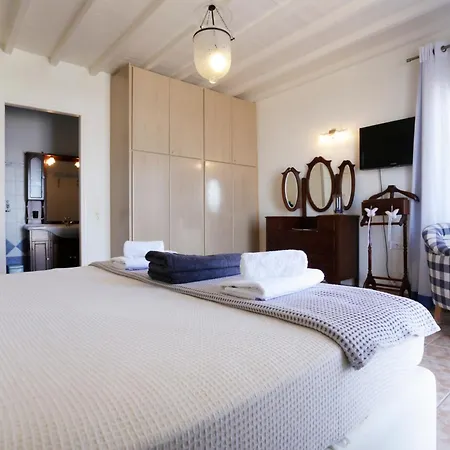 Vila On The Rocks At Cavo Delos *