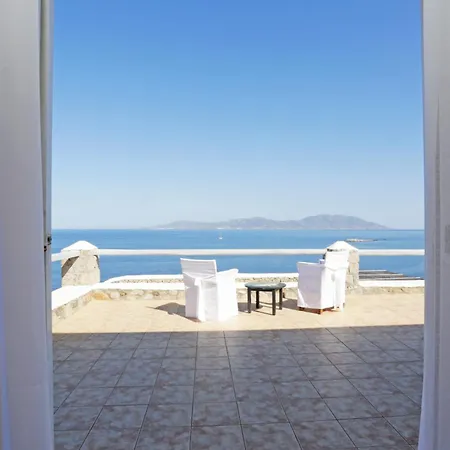 On The Rocks W Hot Tub At Cavo Delos Villa