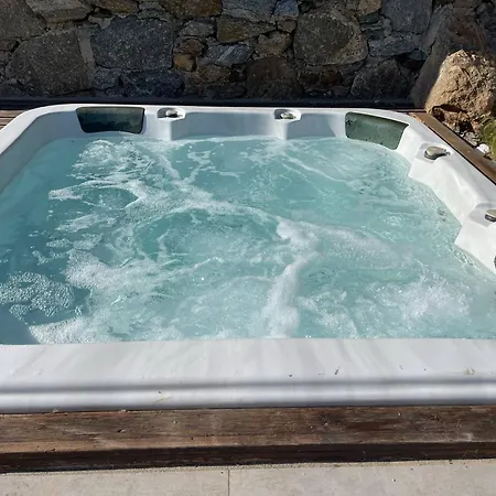 On The Rocks At Cavo Delos Willa *