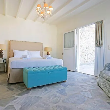Villa On The Rocks W Hot Tub At Cavo Delos Agios Ioannis Diakoftis