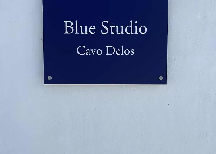 On The Rocks W Hot Tub At Cavo Delos